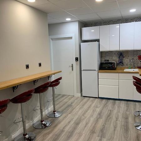 Hôtel Cv33 Ostatua à Bilbao Extérieur photo
