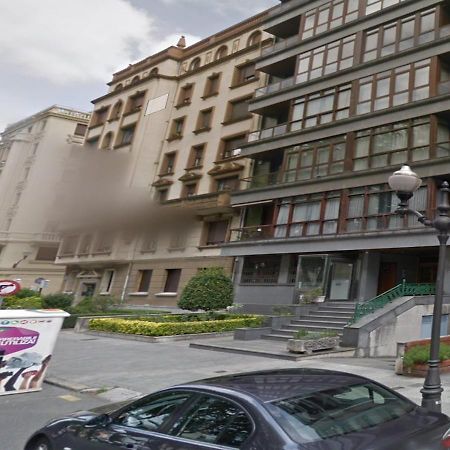 Hôtel Cv33 Ostatua à Bilbao Extérieur photo