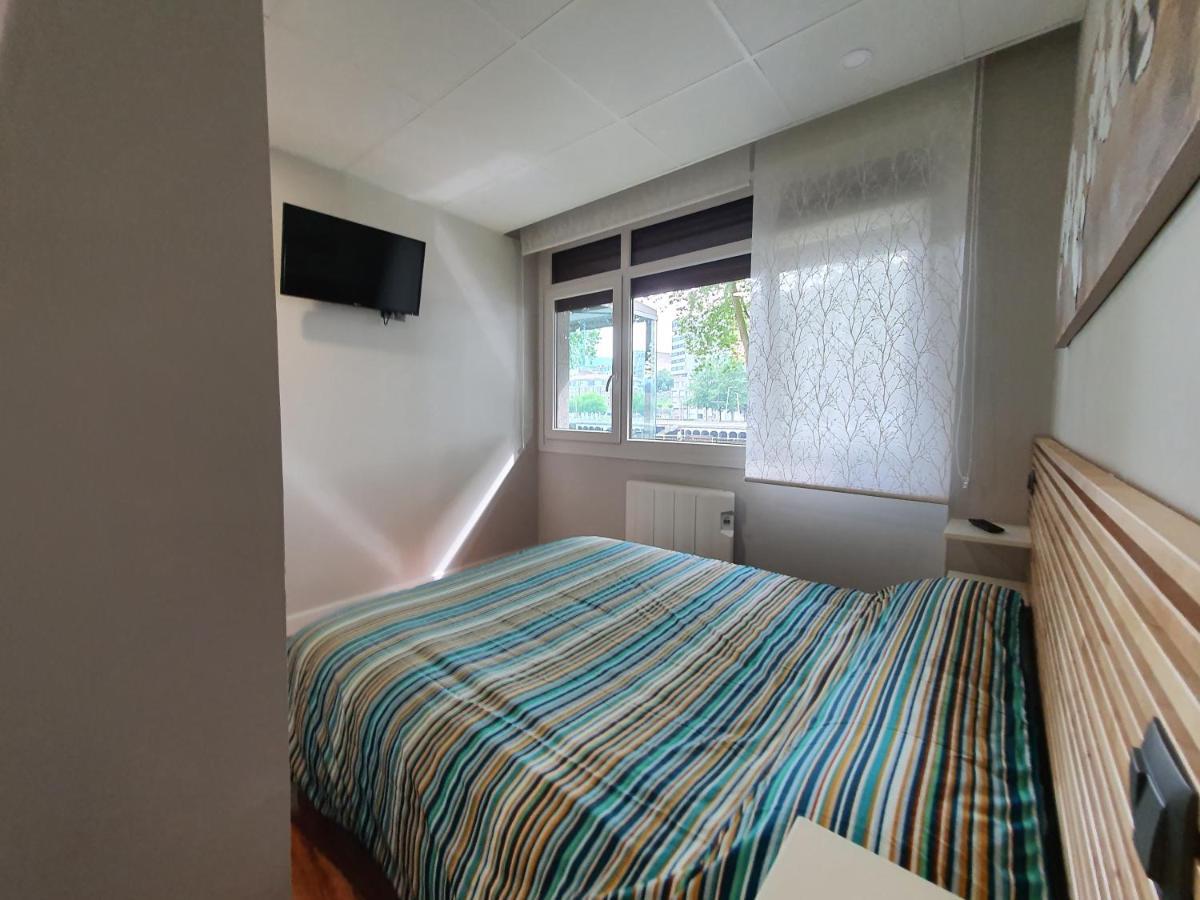 Hôtel Cv33 Ostatua à Bilbao Extérieur photo